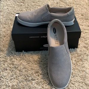 Dr. Scholl’s Women’s Grey Cloud Madison Shoes  8.5